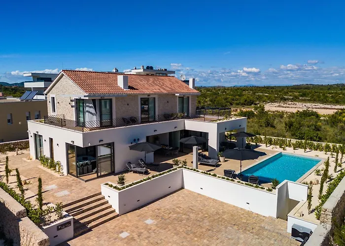 Luxury Villa Kaia - Sea View, Heated Pool, Jacuzzi, Gym And Sauna