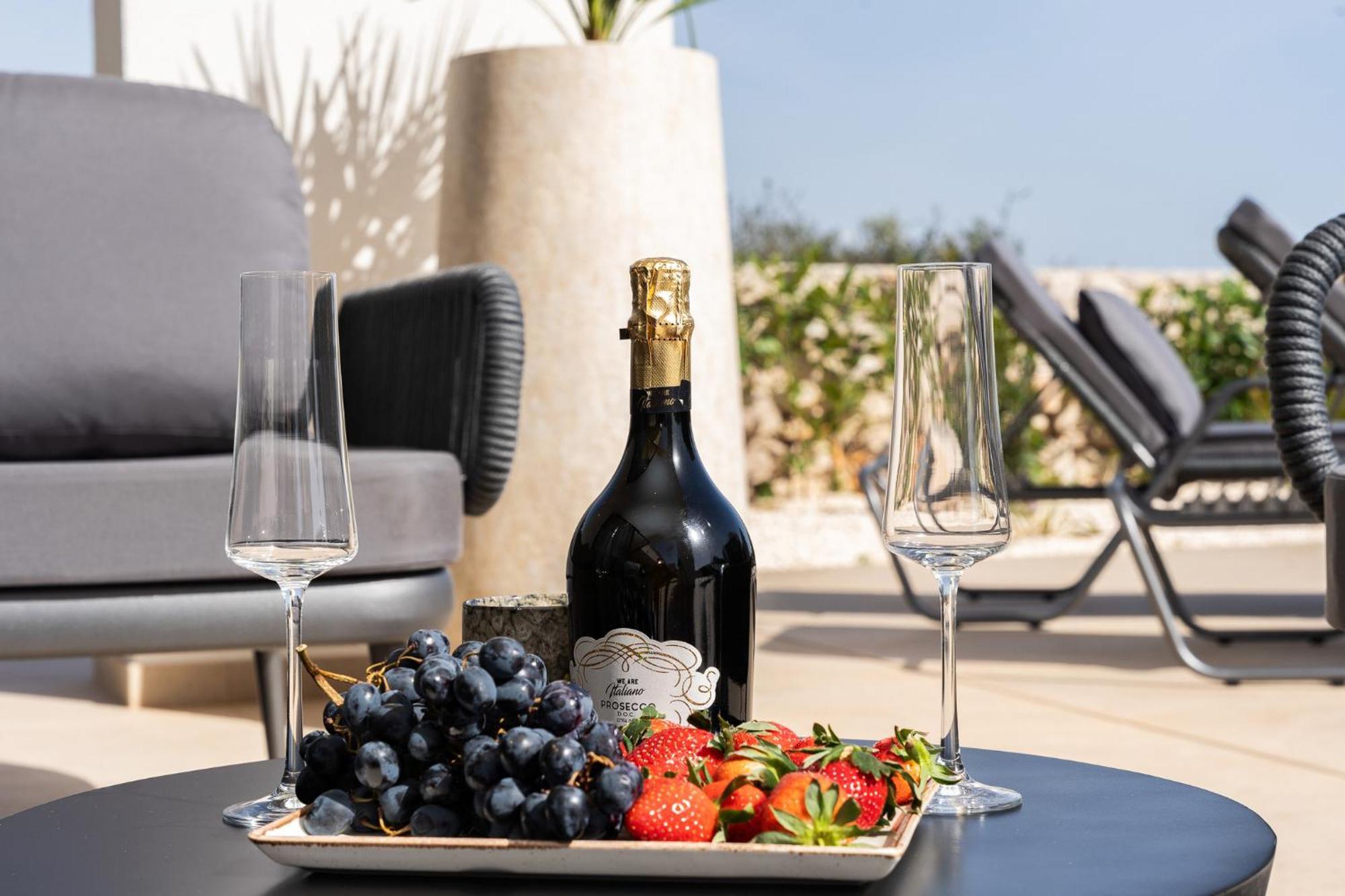 Villa Luxury Kaia - Sea View, Heated Pool, Jacuzzi, Gym And Sauna